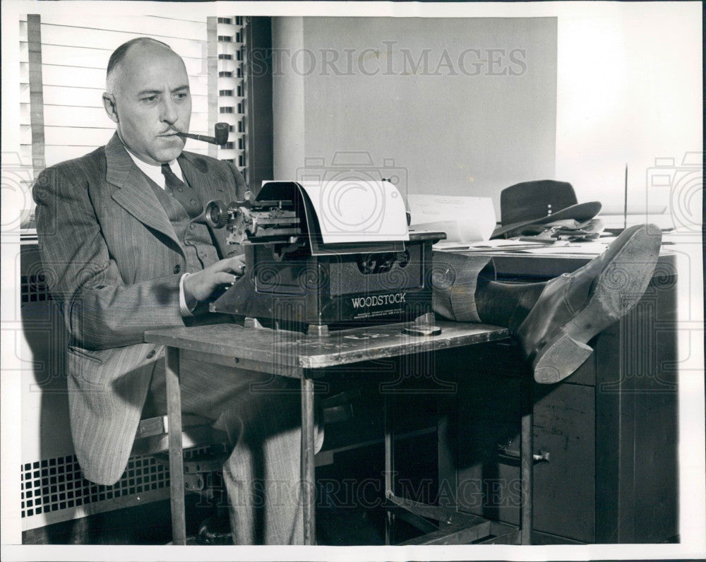 1941 Sports Columnist Whitney Martin Press Photo - Historic Images