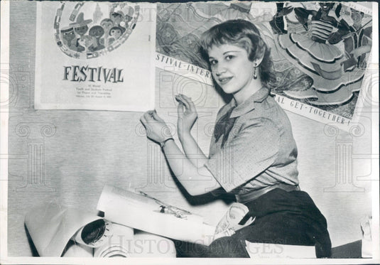 1957 Chicago Ballet Dancer Barbara Perry Press Photo - Historic Images