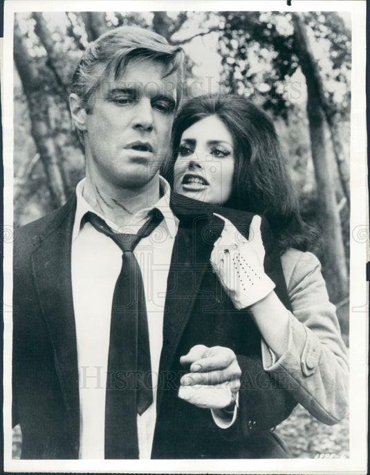 1970 Actors George Peppard & Gail Hunnicutt Press Photo - Historic Images