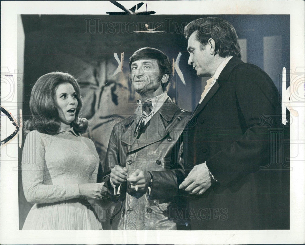 1969 Charlie Callas June &amp; Johnny Cash Press Photo - Historic Images
