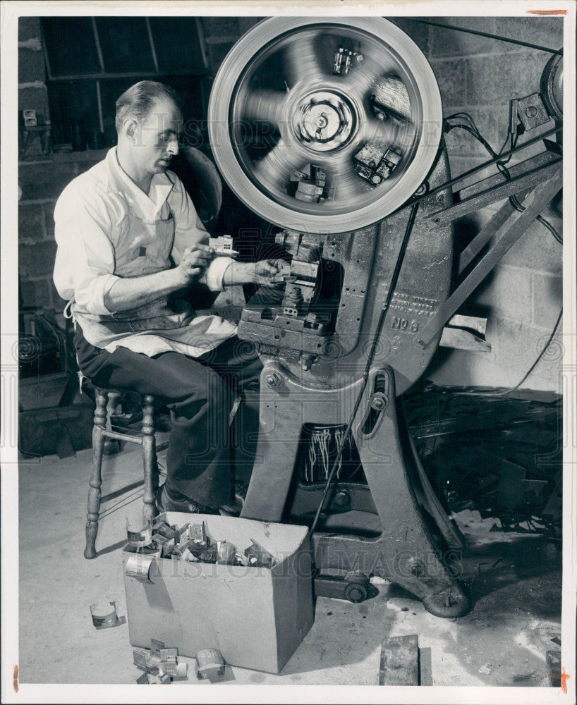 1948 Model Railroad Builder George Hines Press Photo - Historic Images