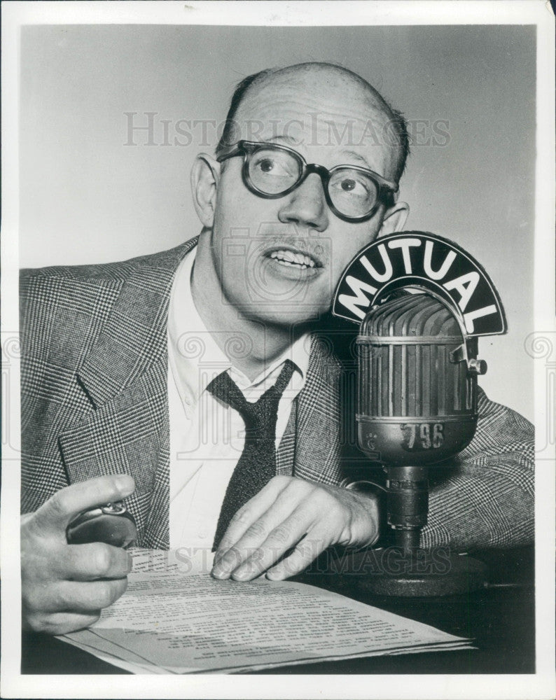 1953 Emcee Frank Singiser Press Photo - Historic Images