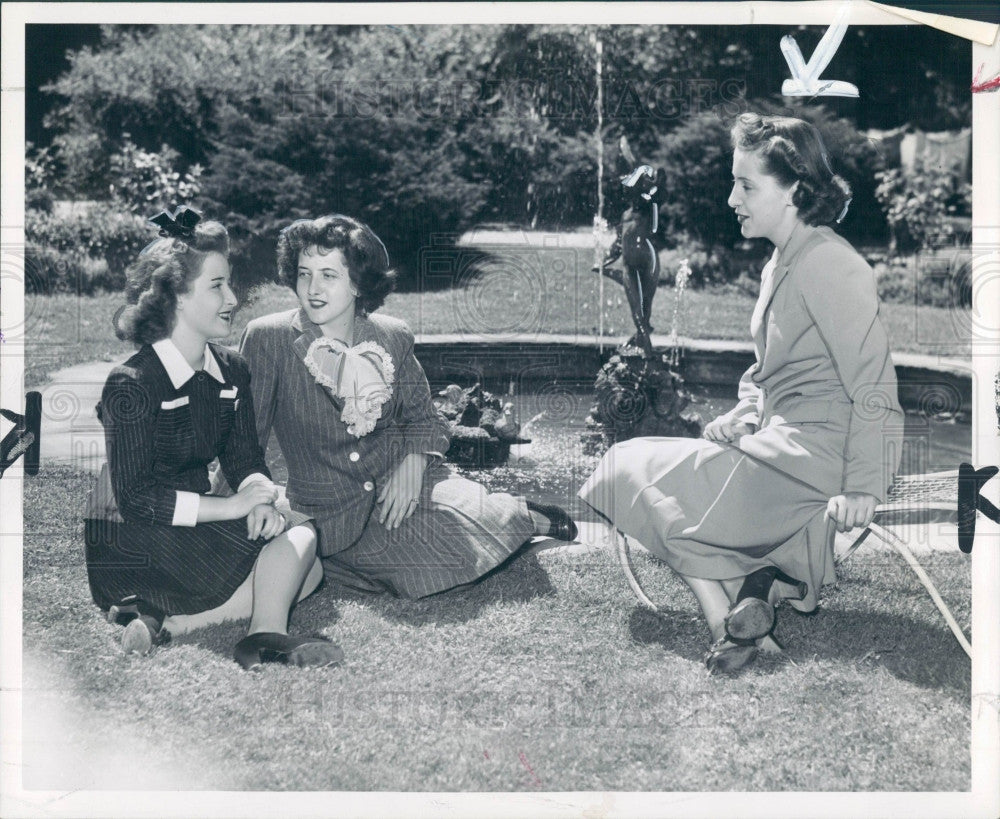 1943 Detroit Society Steffy/Brown/Freer Press Photo - Historic Images