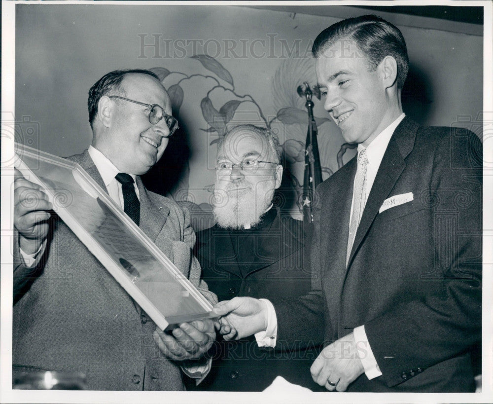 1955 Detroit Fr. Burke &amp; Mayor Miriani Press Photo - Historic Images