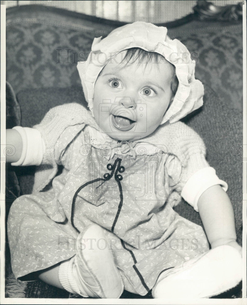 Undated Cute Baby Press Photo - Historic Images