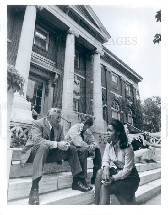 1970 Actors Lee Cobb/Zalman King/Judy Pace Press Photo - Historic Images