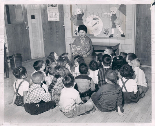 1963 Author Frita Roth Drapkin Press Photo - Historic Images