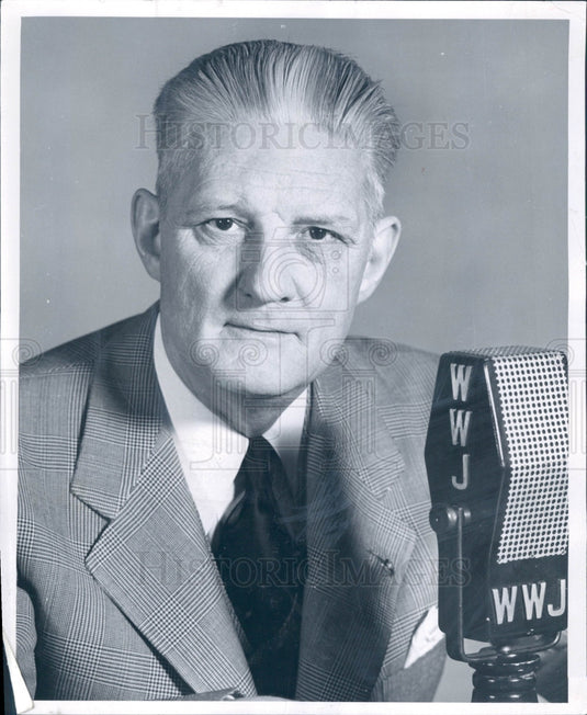 1954 WWJ Newscaster Harold True Press Photo - Historic Images