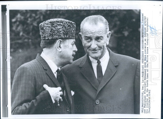 1965 US Pres Johnson Pakistan Pres Khan Press Photo - Historic Images