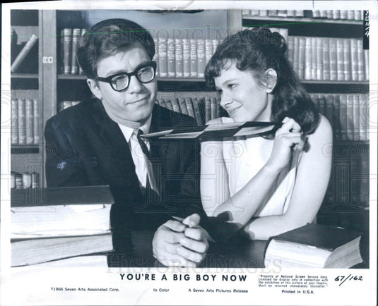 1967 Actors Peter Kastner & Karen Black Press Photo - Historic Images