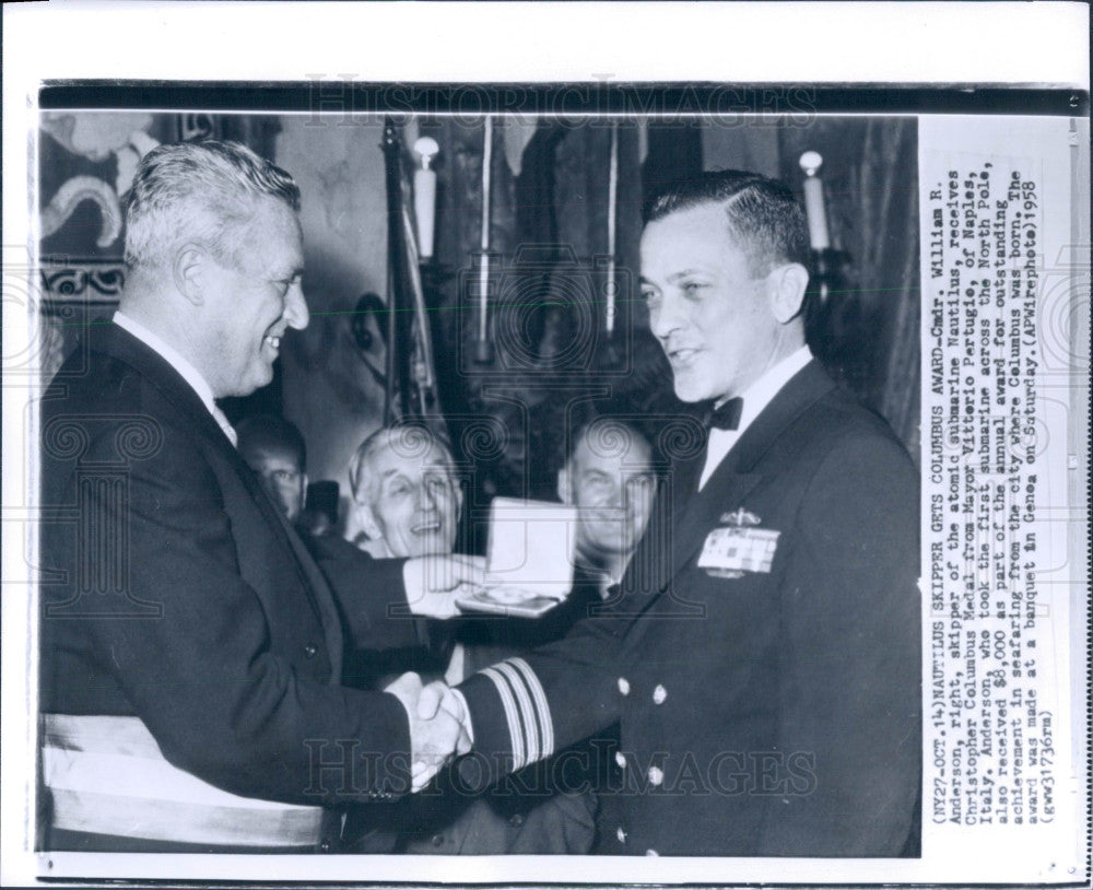 1958 US Navy Sub Nautilus Cmdr Wm Anderson Press Photo - Historic Images