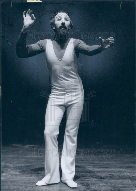 1977 Mime Claude Caux Press Photo - Historic Images