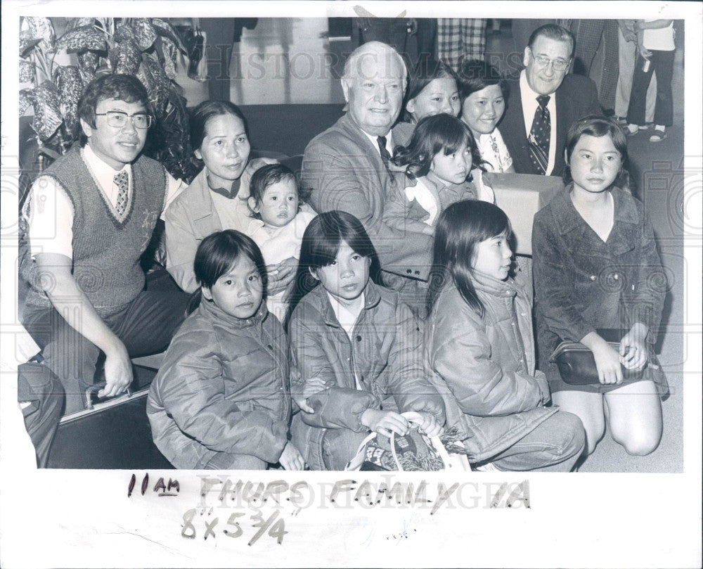 1975 Detroit Walker Cisler &amp; Nguyen Family Press Photo - Historic Images