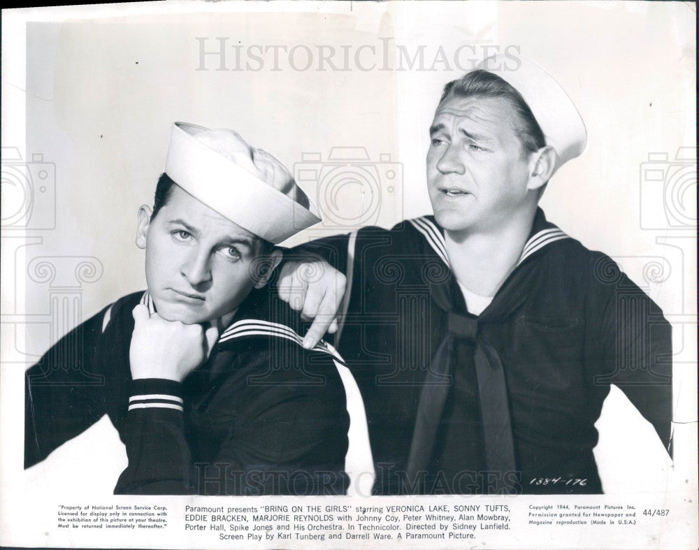 1945 Actors Sonny Tufts &amp; Eddie Bracken Press Photo - Historic Images