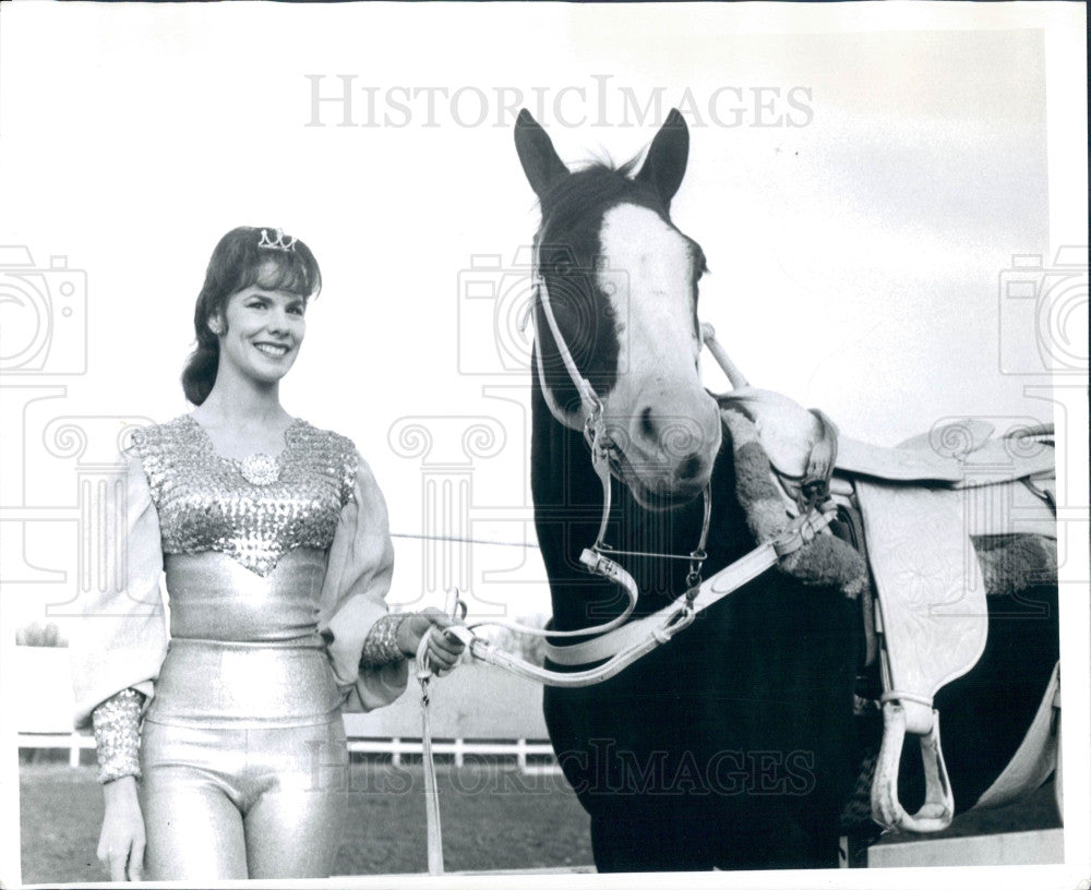 1967 Trick Rider Kathy Crowe Press Photo - Historic Images