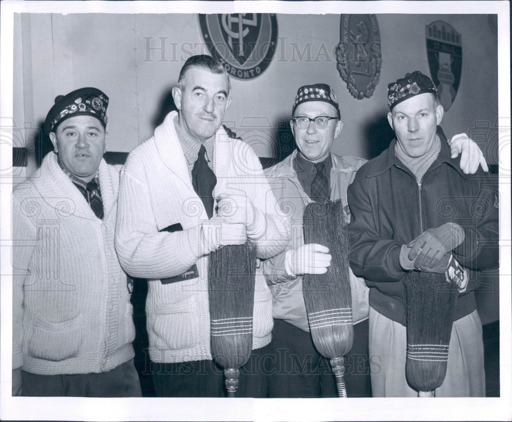 1954 Sarnia Canada Curling Team Press Photo - Historic Images