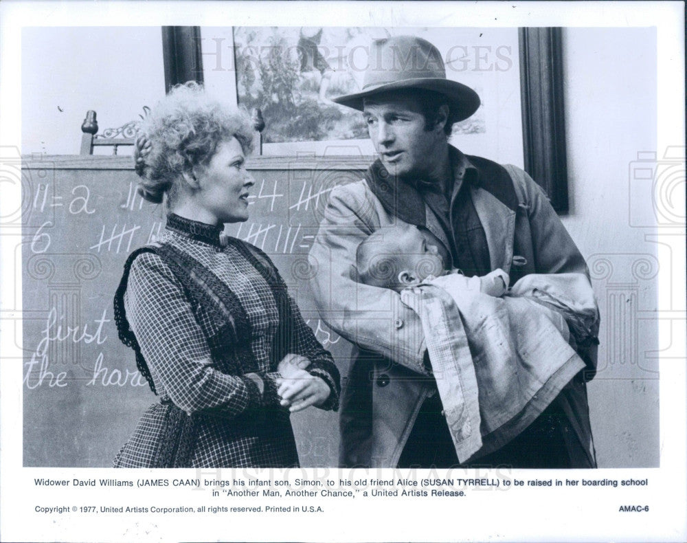 1977 Actors James Caan and Susan Tyrrell Press Photo - Historic Images