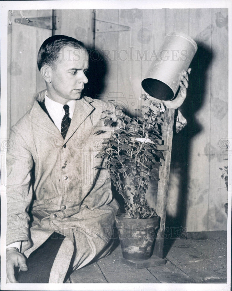 1939 Univ Chicago Botanist Dr. Karl Hamner Press Photo - Historic Images