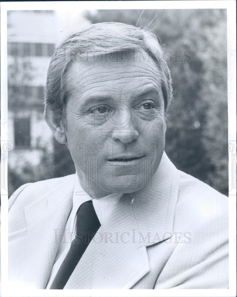 1975 Actor Paul Burke Press Photo - Historic Images