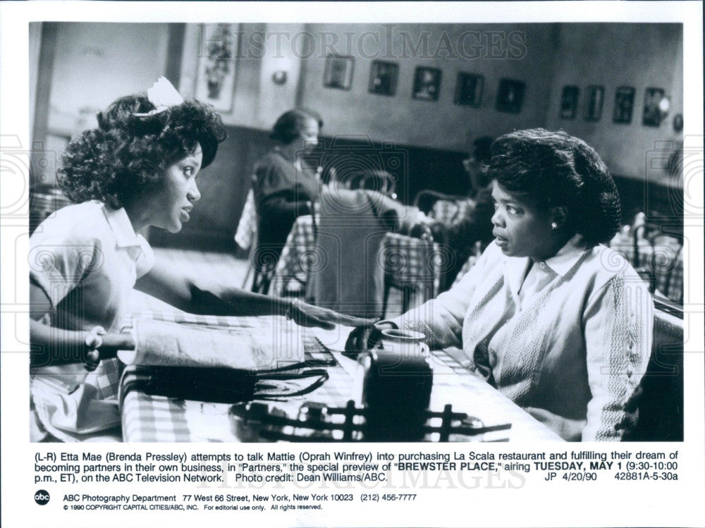 1990 Oprah Winfrey &amp; Brenda Pressley Press Photo - Historic Images