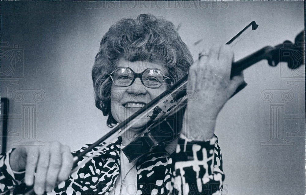 1975 Brighton CO Violinist Arline Hunter Press Photo - Historic Images