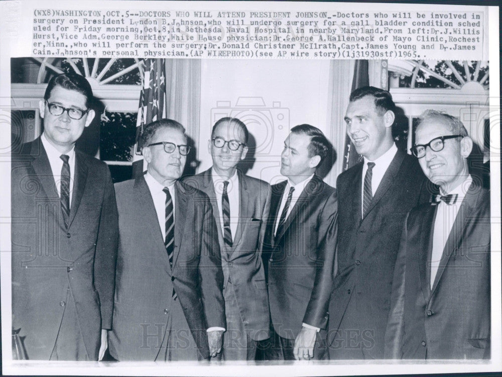 1965 US President Lyndon Johnson&#39;s Doctors Press Photo - Historic Images