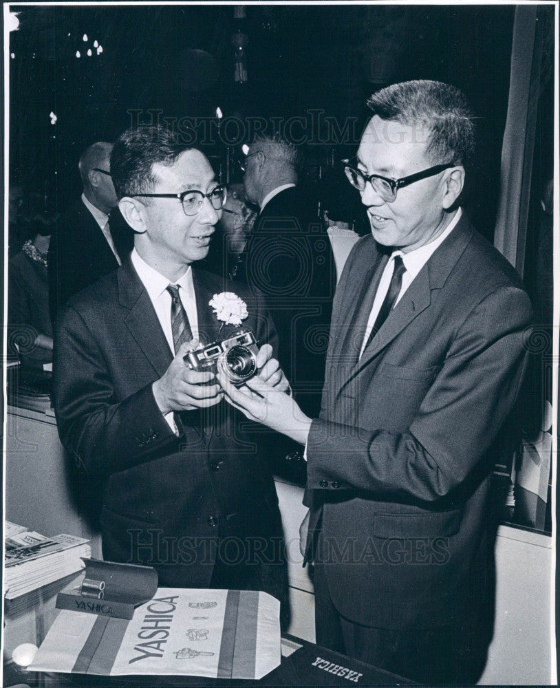 1967 Kiyoshi Ihara Yashica Cameras Press Photo - Historic Images