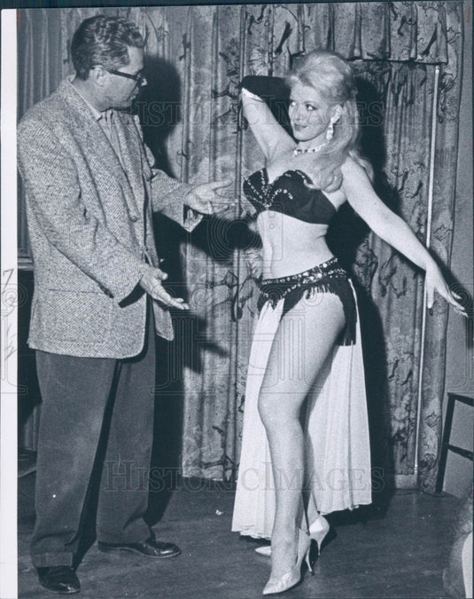 1962 Director Ken Kennedy & Andrea Lane Press Photo - Historic Images