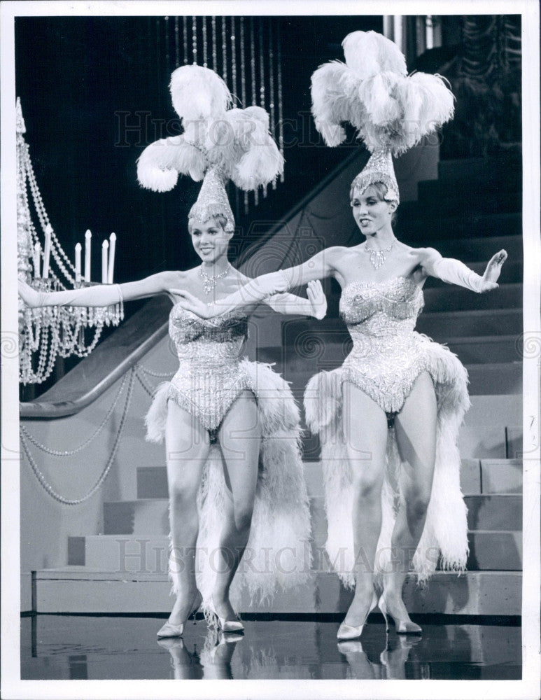 1963 Entertainers The Kessler Twins Press Photo - Historic Images