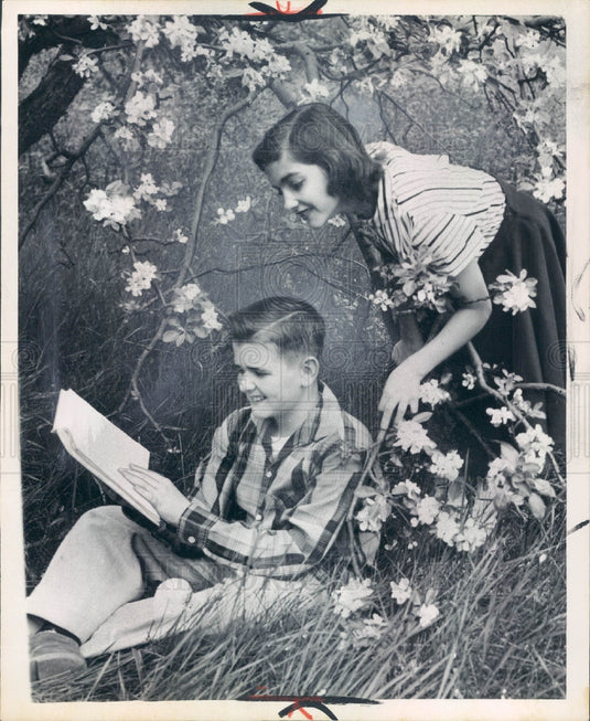 1957 Detroit MI Billy & Marcee Merrill Press Photo - Historic Images