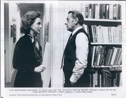 1977 Actors Wm Holden & Beatrice Straight Press Photo - Historic Images