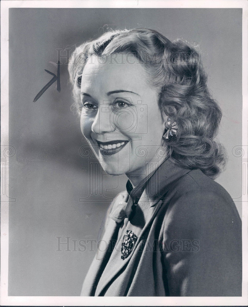 1945 Actress Lucille Manners Press Photo - Historic Images