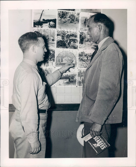 1943 Detroit MI Navy Parker & Coogan Press Photo - Historic Images