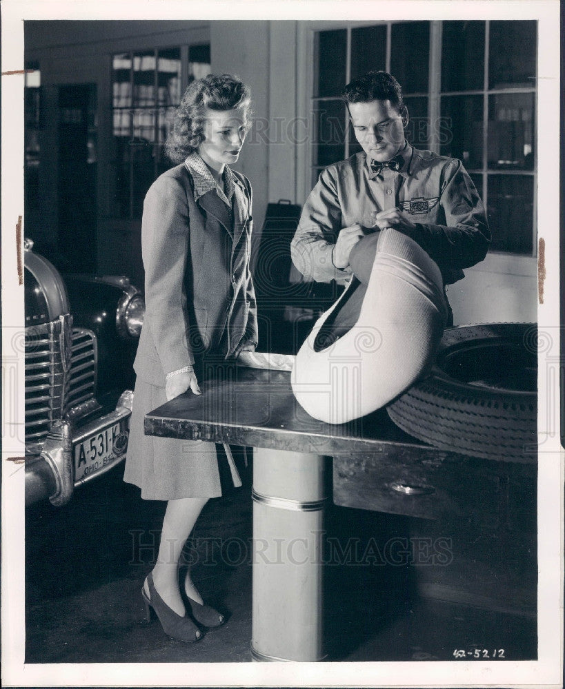 1942 Firestone Tire Inner Tube Girdle Press Photo - Historic Images