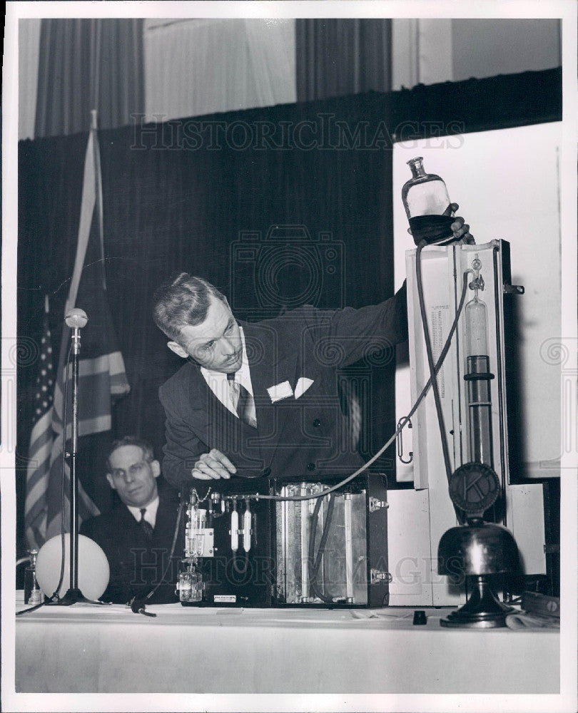 1940 Evanston IL Police Drunk Driver Test Press Photo - Historic Images