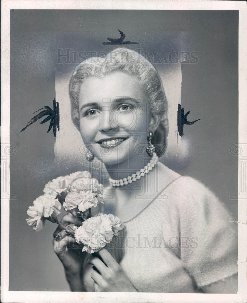 1953 Chicago IL TV Hostess Lee Phillip Press Photo - Historic Images