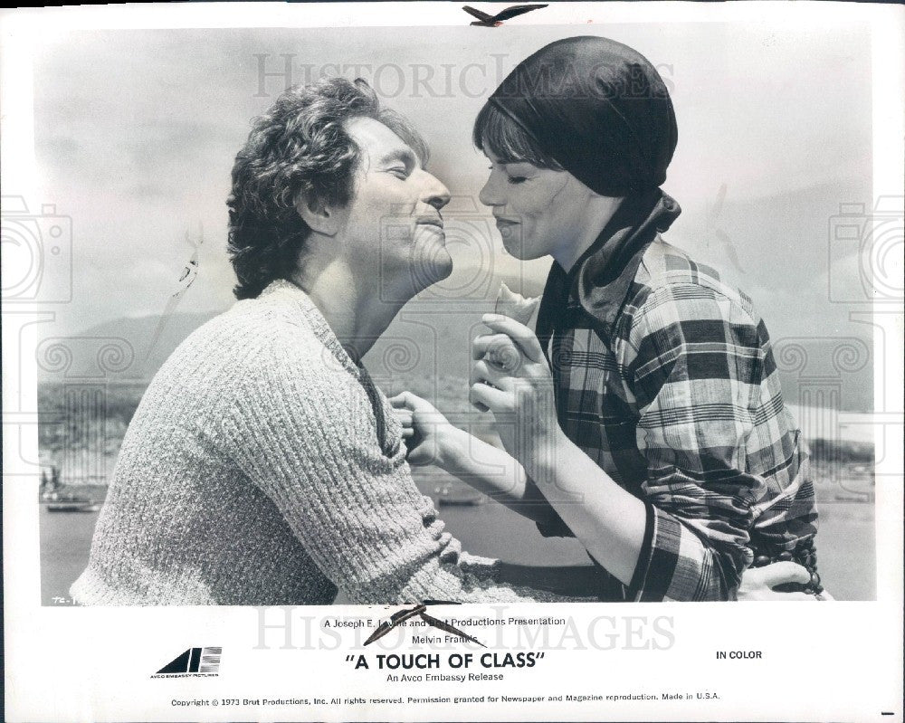 1973 Actors Glenda Jackson &amp; George Segal Press Photo - Historic Images