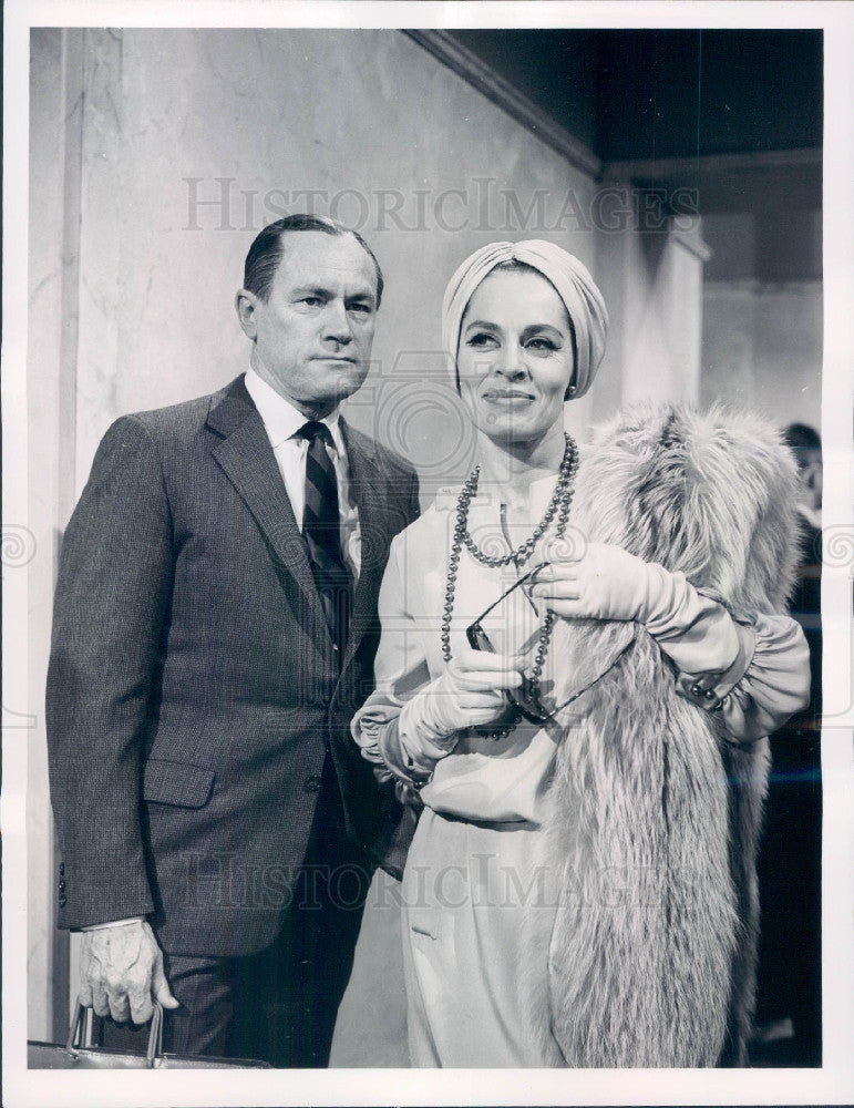1964 Actors E.G. Marshall &amp; Viveca Lindfors Press Photo - Historic Images