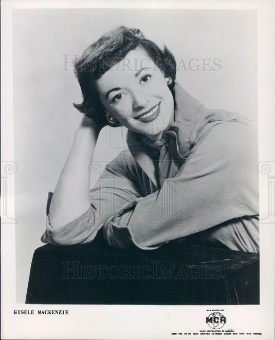 1956 Actress Gisele MacKenzie Press Photo - Historic Images