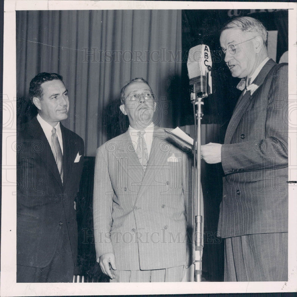 1949 TV Host Ted Mack &amp; CO Gov Knous Press Photo - Historic Images