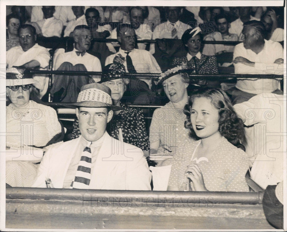 1940 Detroit Jim Scripps &amp; Margaret Betting Press Photo - Historic Images