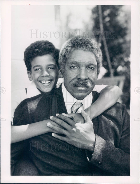 1980 Actors Stan Shaw & Christoff St .John Press Photo - Historic Images