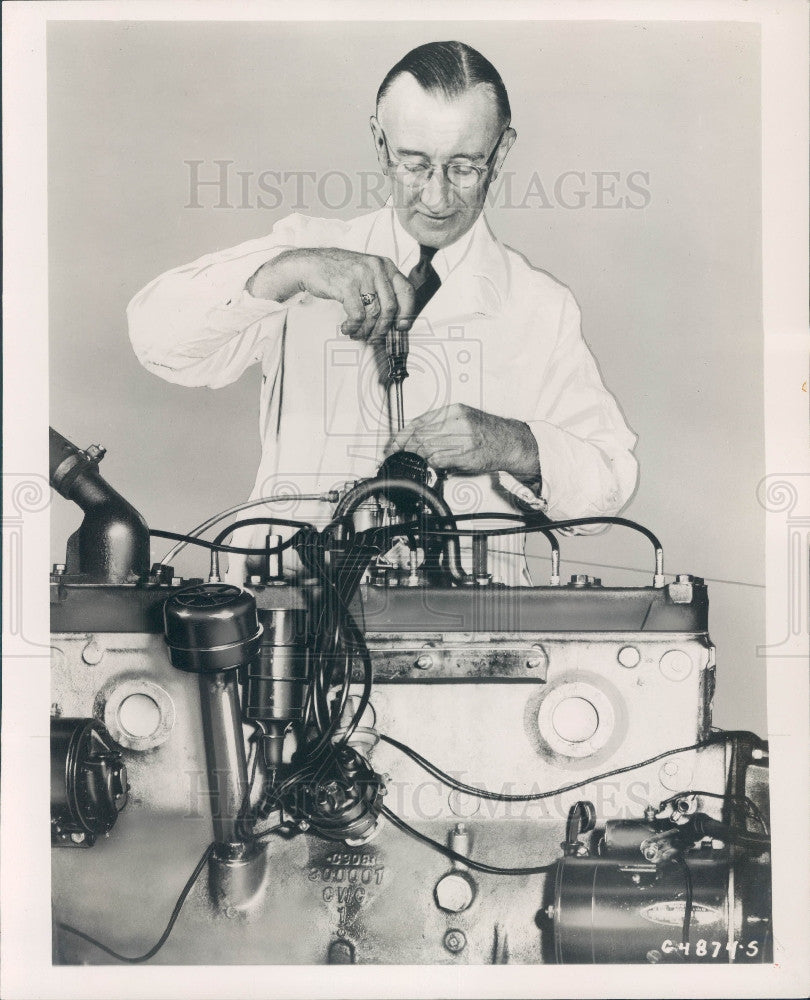 1948 Detroit Engineer/Artist Andrew Scott Press Photo - Historic Images