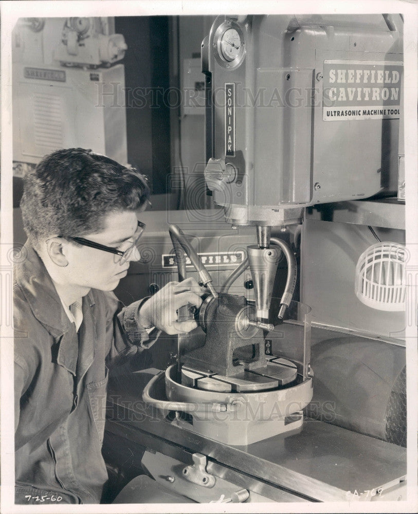 1960 Ultrasonic Machine To Cut Ferrite Press Photo - Historic Images