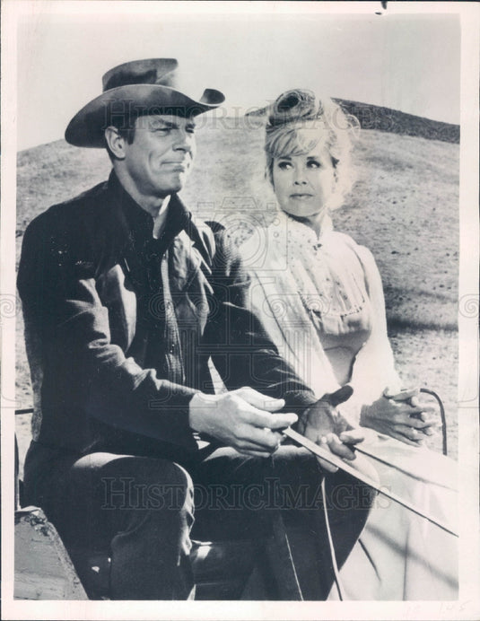 1970 Actors Doris Day and Peter Graves Press Photo - Historic Images