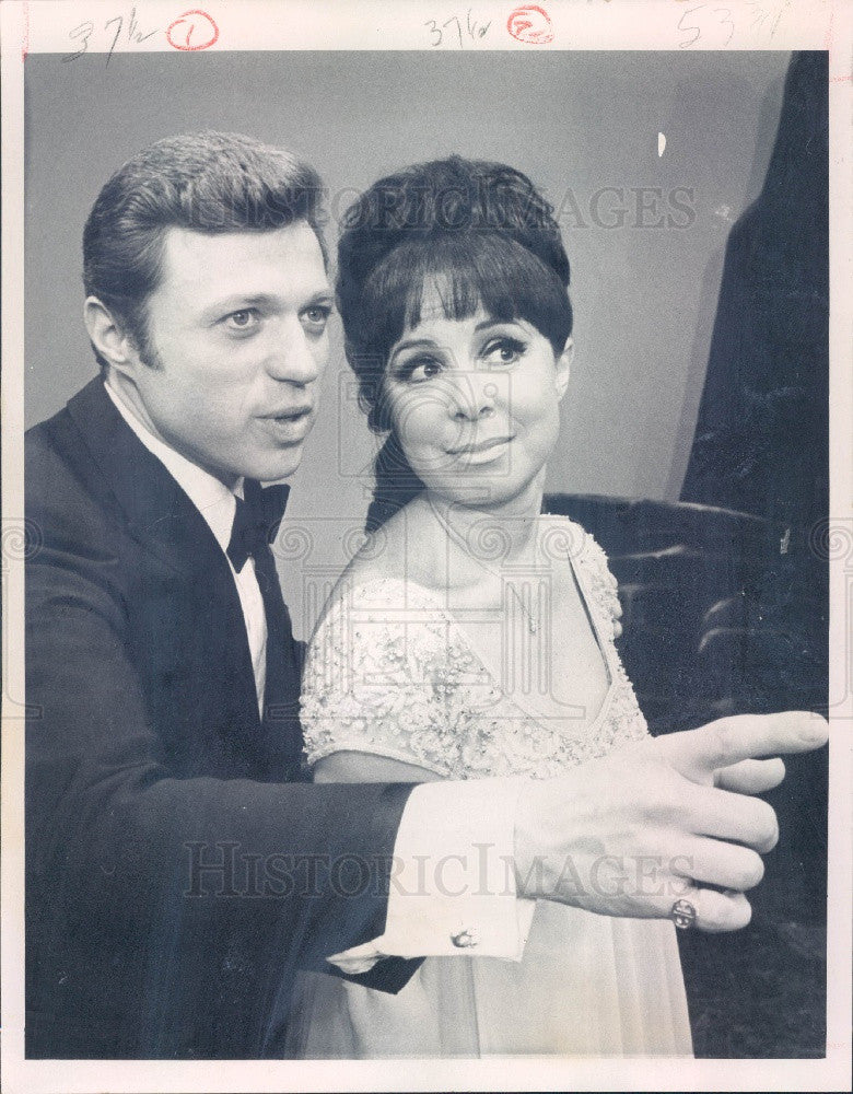 1968 Singers Steve Lawrence &amp; Eydie Gorme Press Photo - Historic Images