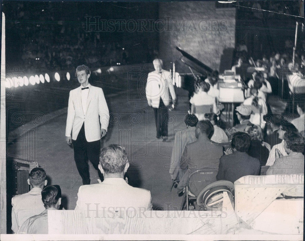 1958 Pianist Van Cliburn Press Photo - Historic Images