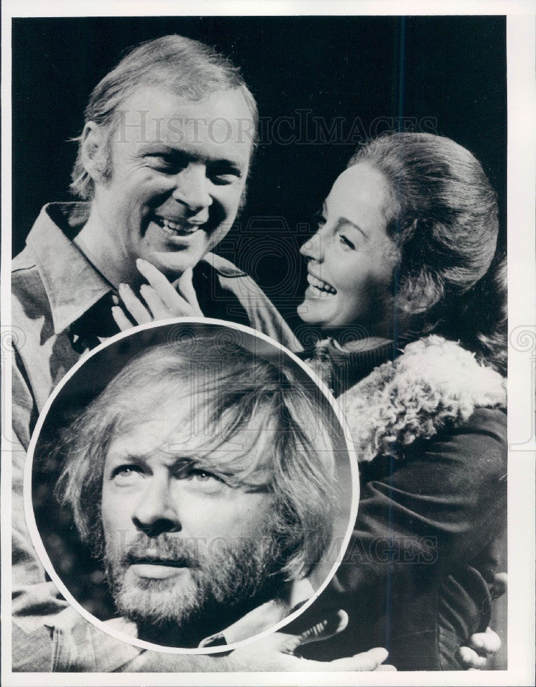 1974 Actors John Clarke &amp; Suzanne Rogers Press Photo - Historic Images