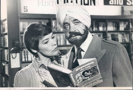 1980 Actors Walter Matthau & Glenda Jackson Press Photo - Historic Images