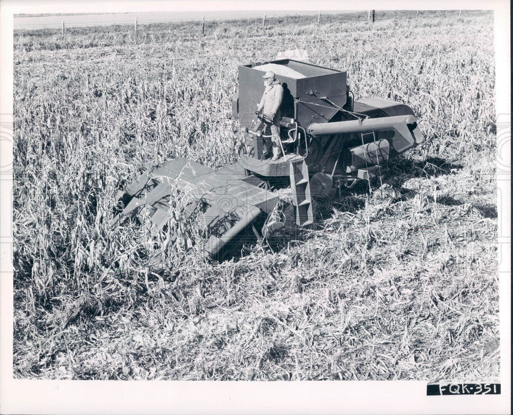 1962 McCormick 403 Combine Corn Crop Press Photo - Historic Images